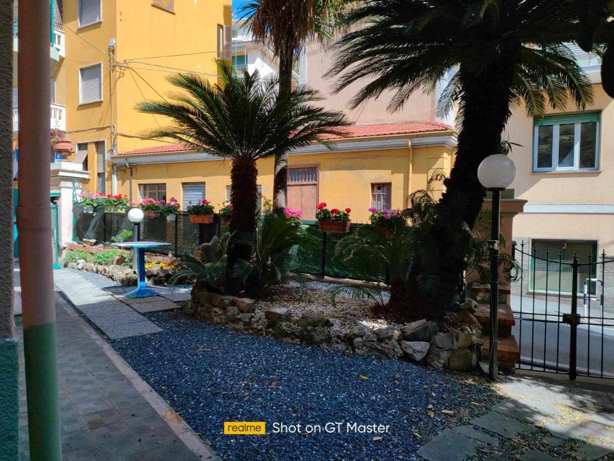 Villa Arcobaleno Rondò Garibaldi Sanremo Exterior foto