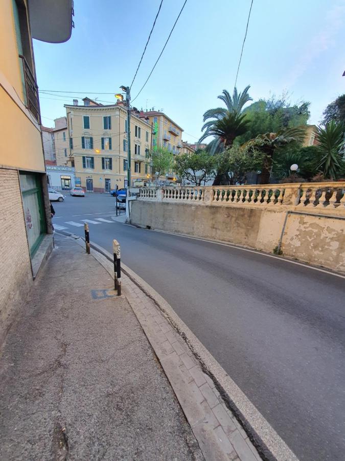 Villa Arcobaleno Rondò Garibaldi Sanremo Exterior foto